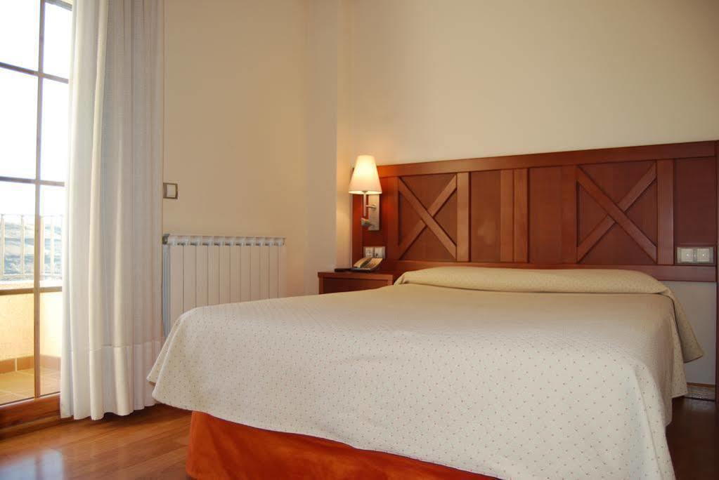 Hotel Meleiros Castro De Sanabria Eksteriør bilde